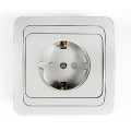 Розетка скрытой установки CLASSICO белая, заземляющий контакт со шторками 2028x-W *10 Розетка скрытой установки CLASSICO белая, заземляющий контакт со шторками 2028x-W *10