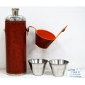 Фляжка 10 oz 300мл +2 стопки нержавеющая сталь + кожезаменитель (048349) Ж Фляжка 10 oz 300мл +2 стопки нержавеющая сталь + кожезаменитель (048349) Ж