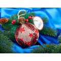 Подвеска шар с еловым декором 8см 397-297 г Подвеска шар с еловым декором 8см 397-297 г