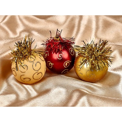 Набор шаров 3шт 6см завитки с мишурой, 3цв., Е70254 Набор шаров 3шт 6см завитки с мишурой, 3цв., Е70254