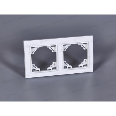 Рамка двухместная горизонтальная Эрна, PFR00-9002-01, белый Рамка двухместная горизонтальная Эрна, PFR00-9002-01, белый