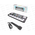 Синтезатор, (микрофон, 3*АА не входят) 2096052 в коробке 43,5х6х16см