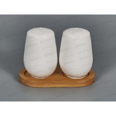 Набор для пеций 2предмета Naturel (солонка, перечница) на бамбук. подставке п/у 2630303 *60 Набор для пеций 2предмета Naturel (солонка, перечница) на бамбук. подставке п/у 2630303 *60