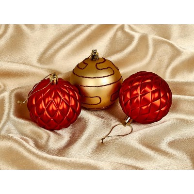 Набор елочных шаров 3шт "Сказочная мечта" 7см зол/красн 201-3688 Набор елочных шаров 3шт "Сказочная мечта" 7см зол/красн 201-3688