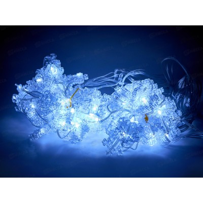 Гирлянда-штора Снежинки 3м х 1м, 80 ламп, 6278-4 коробка АТМ Гирлянда-штора Снежинки 3м х 1м, 80 ламп, 6278-4 коробка АТМ