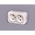 Розетка IONICH 2-местная открытой установки, без заземления, 16А, 220В белая,керамика, 1417*10 Розетка IONICH 2-местная открытой установки, без заземления, 16А, 220В белая,керамика, 1417*10