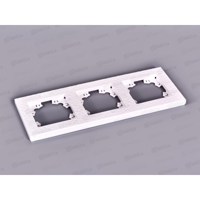 Рамка Афина трехместная фактурная универсальная белая, А10045*10 Рамка Афина трехместная фактурная универсальная белая, А10045*10