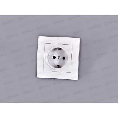 Розетка Бриллиант 1-местная с заземлением, скрытой установки, 16А, 220В,белая, керамика, 7947625*10 Розетка Бриллиант 1-местная с заземлением, скрытой установки, 16А, 220В,белая, керамика, 7947625*10