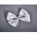 Бант с зажимом "Утка" шёлк,капрон,жемчуг,стразы бел. 14см.№8063 Бант с зажимом "Утка" шёлк,капрон,жемчуг,стразы бел. 14см.№8063